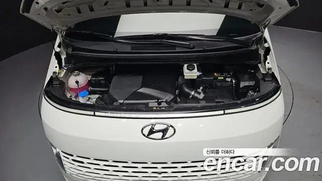 Hyundai Staria 2024 — Şəkil 7/20