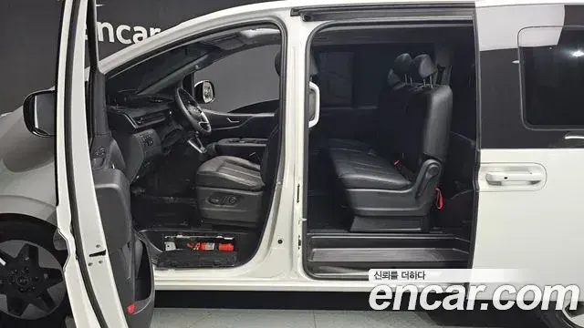 Hyundai Staria 2024 — Şəkil 10/20