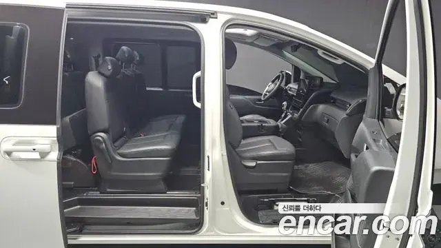 Hyundai Staria 2024 — Şəkil 3/20
