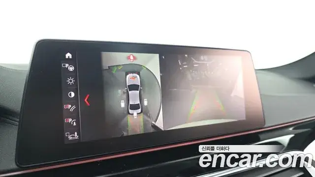 BMW 5 Series 2019 — ფოტო 5/20