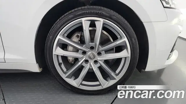Audi A5 2019 — Photo 18/27