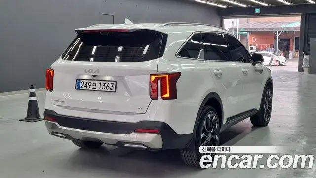Kia Sorento 2025 — ფოტო 4/18