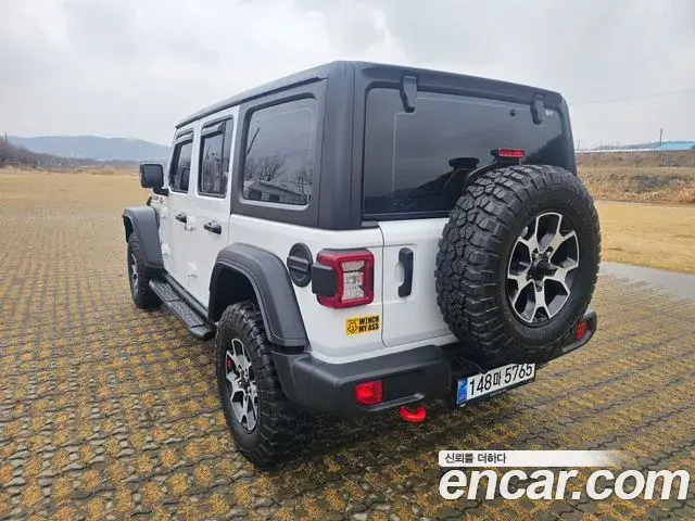 Jeep Wrangler 2022 — ფოტო 2/18