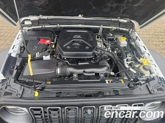 Jeep Wrangler 2022 — ფოტო 8/18