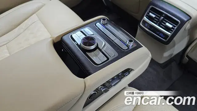 Kia The K9 2021 — ფოტო 12/20