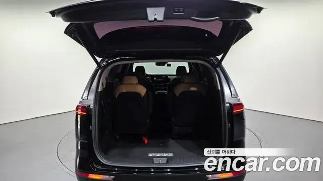 Kia Carnival 2022 — Фото 20/20