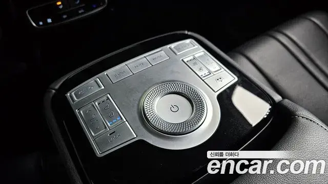 Genesis G80 2021 — Photo 13/20