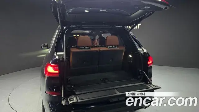 BMW X7 2020 — Photo 3/20