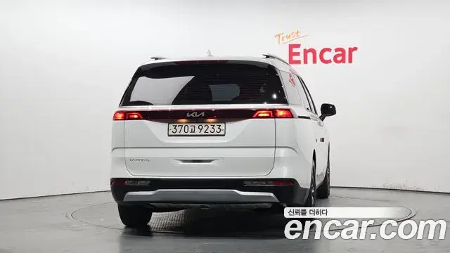 Kia Carnival 2022 — Фото 4/20