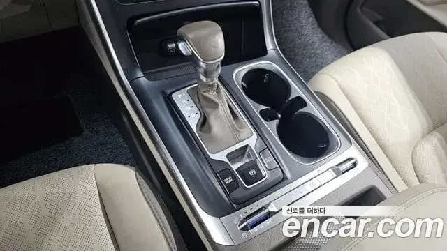 Kia Carnival 2022 — Фото 9/20