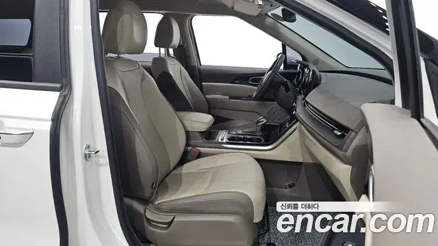 Kia Carnival 2022 — Фото 10/20