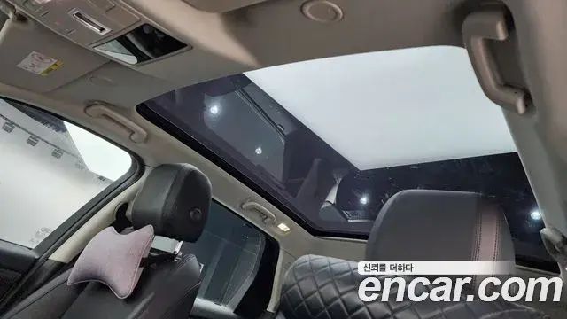 Land Rover Discovery Sport 2022 — Photo 10/20