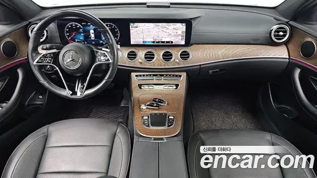 Mercedes-Benz E-Class 2020 — Фото 7/20