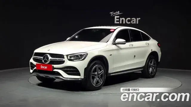 Mercedes-Benz GLC-Class 2020 — Photo 12/20