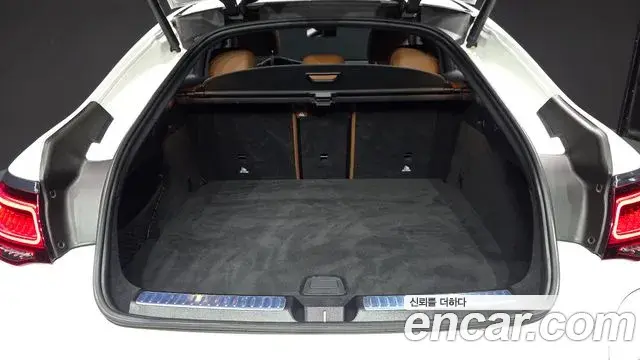 Mercedes-Benz GLC-Class 2020 — Photo 20/20