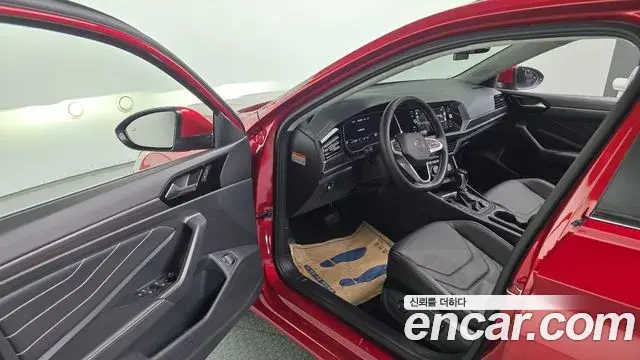 Volkswagen Jetta 2024 — ფოტო 7/20