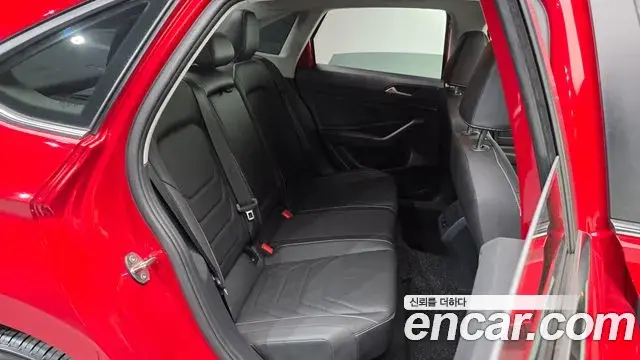 Volkswagen Jetta 2024 — ფოტო 18/20