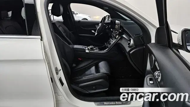 Mercedes-Benz GLC-Class 2019 — ფოტო 5/20