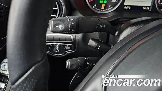 Mercedes-Benz GLC-Class 2019 — ფოტო 2/20