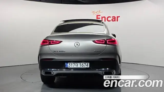 Mercedes-Benz GLE-Class 2021 — Şəkil 17/20