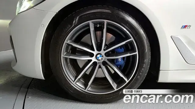BMW 5 Series 2022 — Photo 9/20