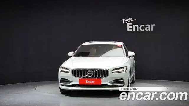 Volvo S90 2018 — Şəkil 1/20