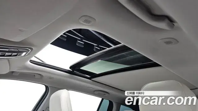 Jeep Grand Cherokee 2023 — Photo 7/20