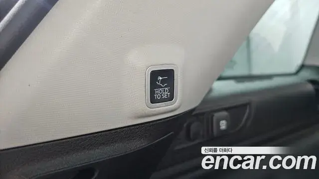 Jeep Grand Cherokee 2023 — Photo 10/20