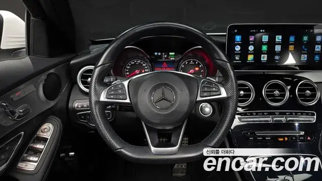 Mercedes-Benz C-Class 2018 — Photo 5/20