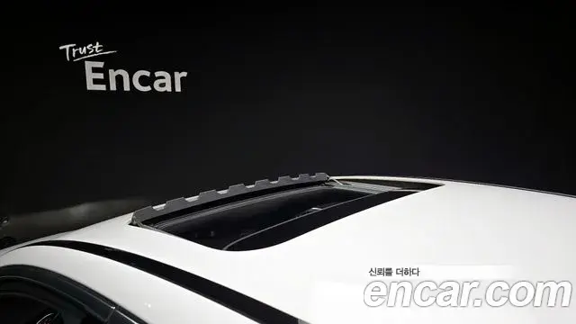 Mercedes-Benz C-Class 2018 — Photo 7/20