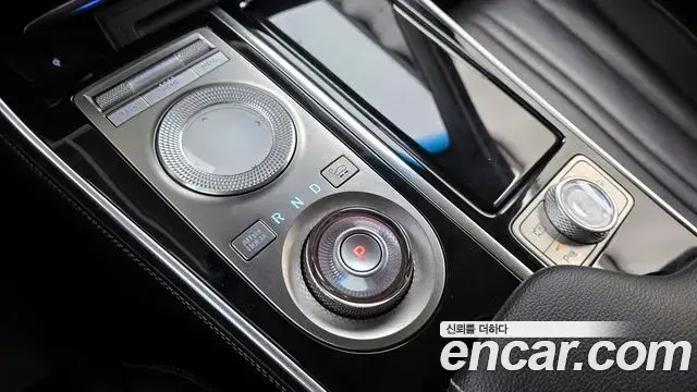 Genesis GV80 2021 — Şəkil 18/20