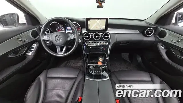 Mercedes-Benz C-Class 2018 — Şəkil 14/20