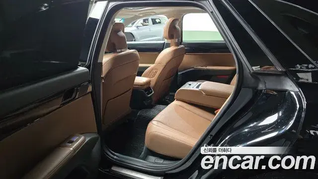 Hyundai Grandeur Hybrid 2023 — Şəkil 7/20