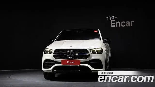 Mercedes-Benz GLE-Class 2022 — ფოტო 18/20