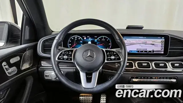 Mercedes-Benz GLE-Class 2022 — ფოტო 7/20