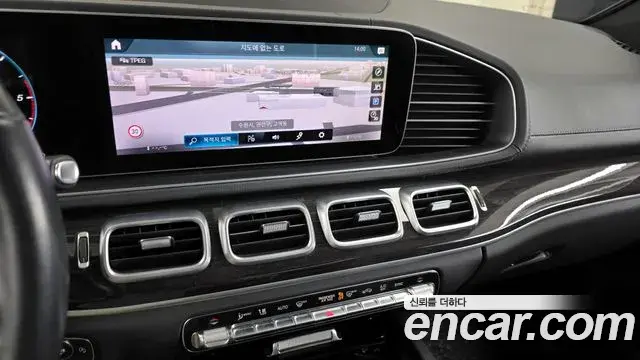 Mercedes-Benz GLE-Class 2022 — ფოტო 6/20