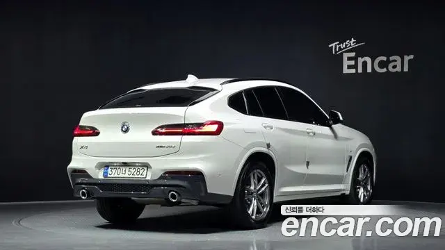 BMW X4 2021 — ფოტო 4/20