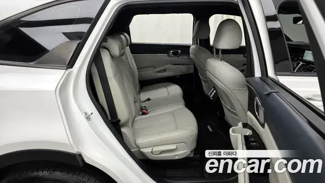 Kia Sorento 2020 — ფოტო 15/20