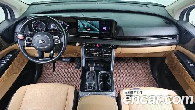 Kia Carnival 2021 — Фото 7/20