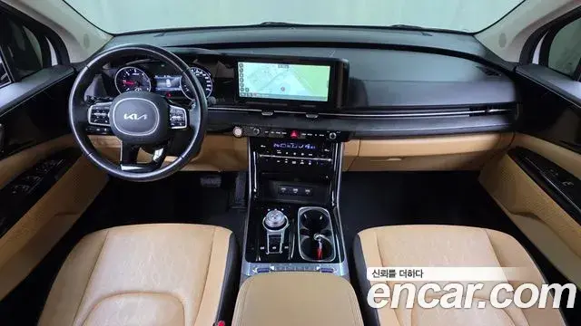Kia Carnival 2022 — Photo 7/20