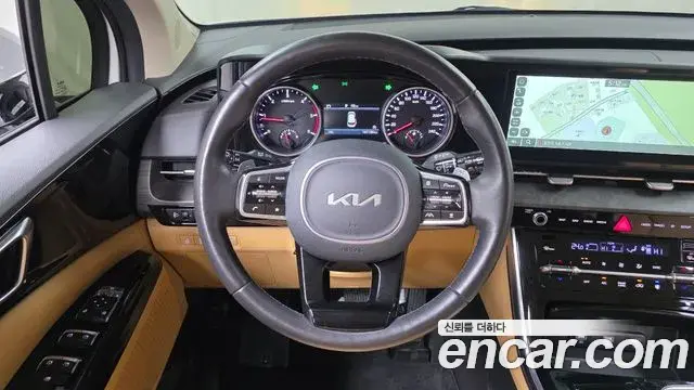 Kia Carnival 2022 — Photo 13/20