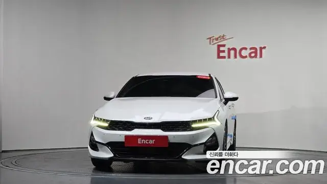 Kia K5 2020 — Şəkil 18/20
