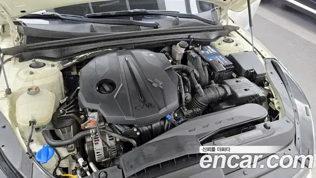 Kia K5 2020 — Şəkil 15/20