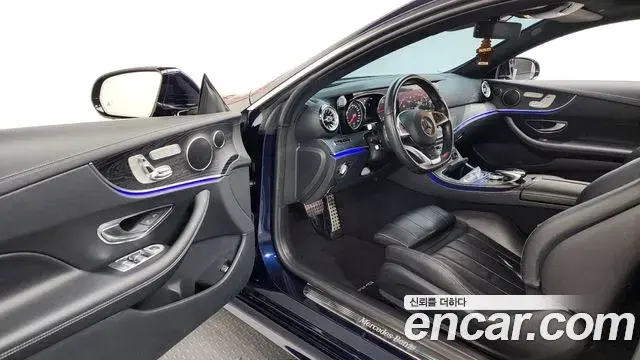 Mercedes-Benz E-Class 2018 — ფოტო 9/20