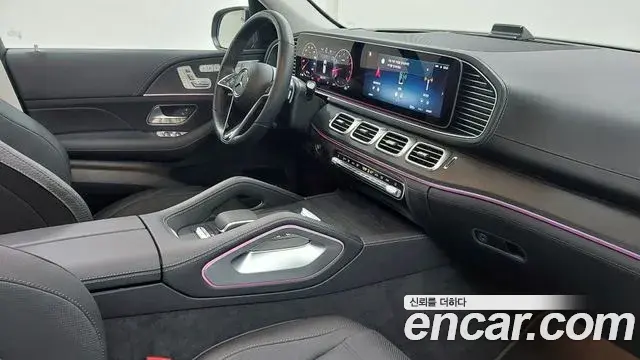 Mercedes-Benz GLE-Class 2025 — Фото 13/17