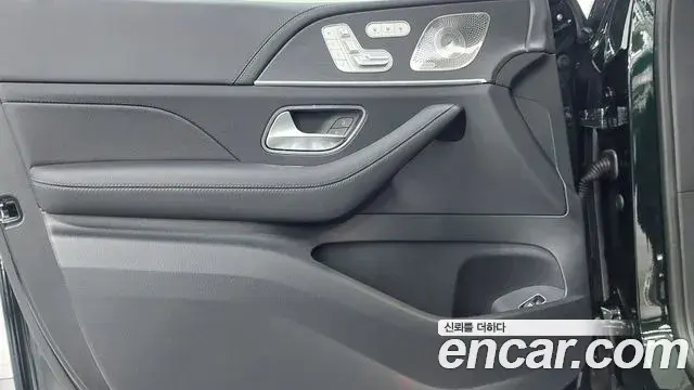 Mercedes-Benz GLE-Class 2025 — Фото 15/17