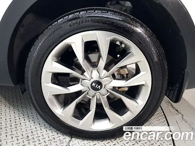 Kia Sorento 2021 — Şəkil 14/20
