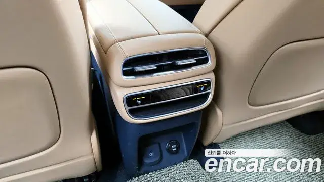 Genesis GV80 2022 — Photo 19/20