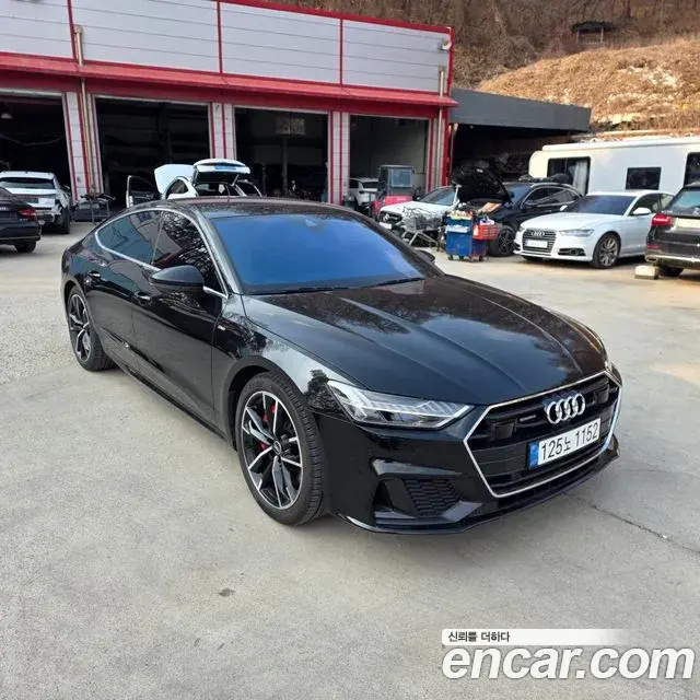 Audi A7 2021 — Şəkil 8/18