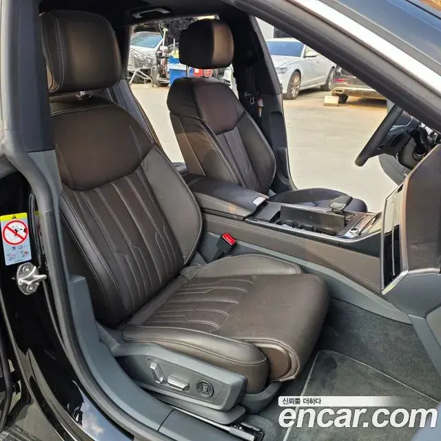 Audi A7 2021 — Şəkil 7/18